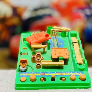 Tomy Screwball scramble Game