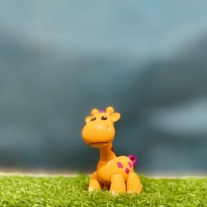 Clockwork Winding Jumping Little Cute Giraffe Mini Toy