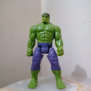 Hasbro Marvel Titan Hero Series – Hulk 11-Inch Action Figure