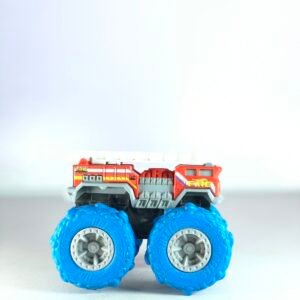Hot Wheels Monster Trucks Wrecking Wheels “5 Alarm” Fire Truck – 1:43 Scale Die-Cast Monster Vehicle