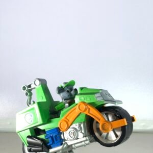 PAW Patrol Moto Pups Rocky Deluxe Vehicle – Pull-Back Motorcycle with Action Figure