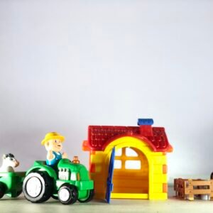 Nenittos Mi Granja con Tractor Musical – Farm Playset with Farmer & Barn